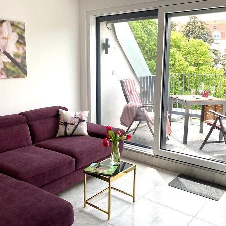 Lilie Appartement In Heviz Mit Tiefgarage, New And Modern Екстериор снимка