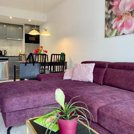 Lilie Appartement In Heviz Mit Tiefgarage, New And Modern Екстериор снимка