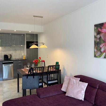 Lilie Appartement In Heviz Mit Tiefgarage, New And Modern Екстериор снимка