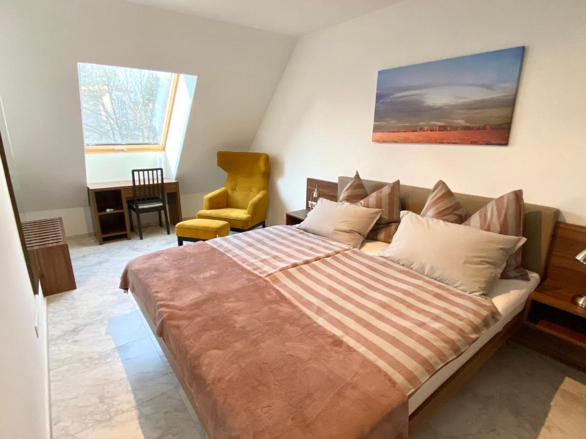 Lilie Appartement In Heviz Mit Tiefgarage, New And Modern Екстериор снимка
