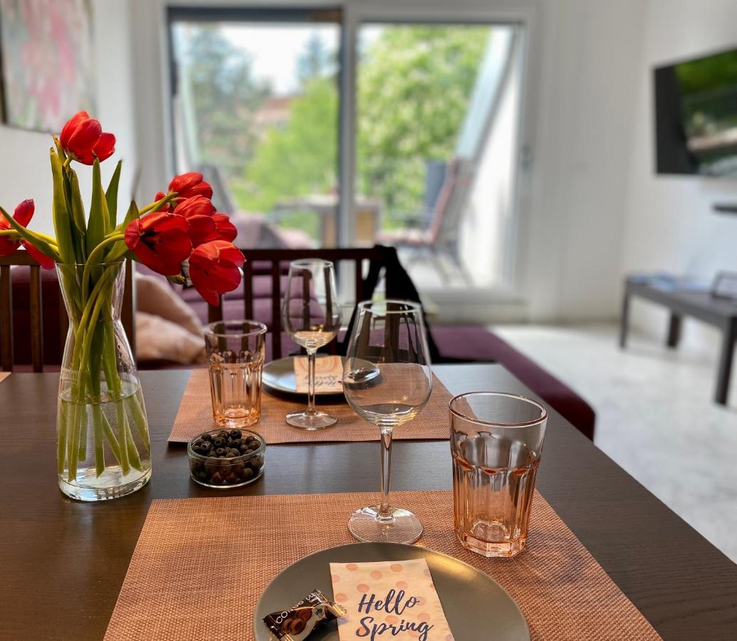 Lilie Appartement In Heviz Mit Tiefgarage, New And Modern Екстериор снимка