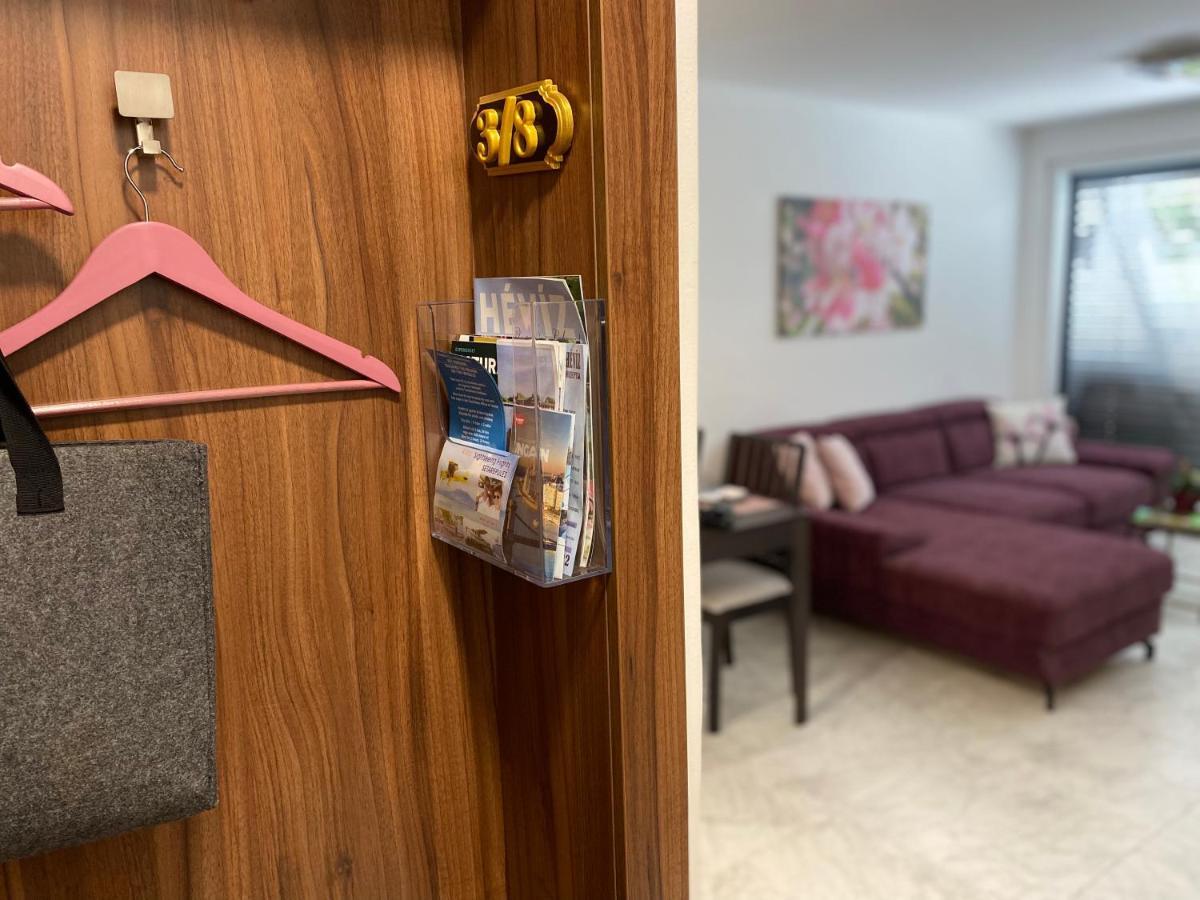 Lilie Appartement In Heviz Mit Tiefgarage, New And Modern Екстериор снимка